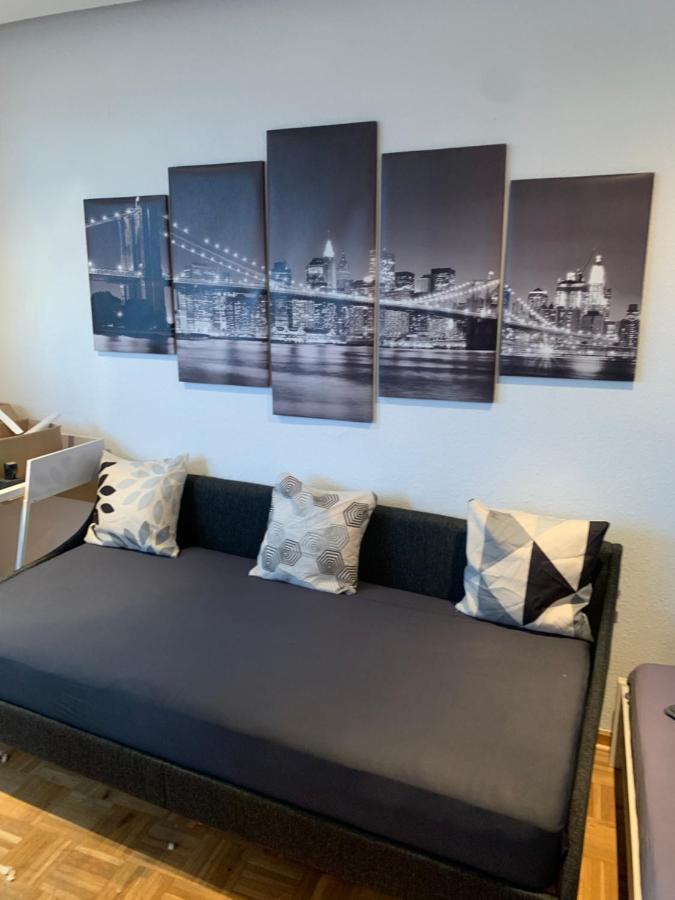 Mainaschaff Mainpark Apartment 4 Schlafzimmer Bis Zu 10 Personen Direkt Ueber Aschaffapartment Bei Aschaffenburg מראה חיצוני תמונה