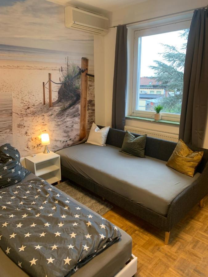 Mainaschaff Mainpark Apartment 4 Schlafzimmer Bis Zu 10 Personen Direkt Ueber Aschaffapartment Bei Aschaffenburg מראה חיצוני תמונה