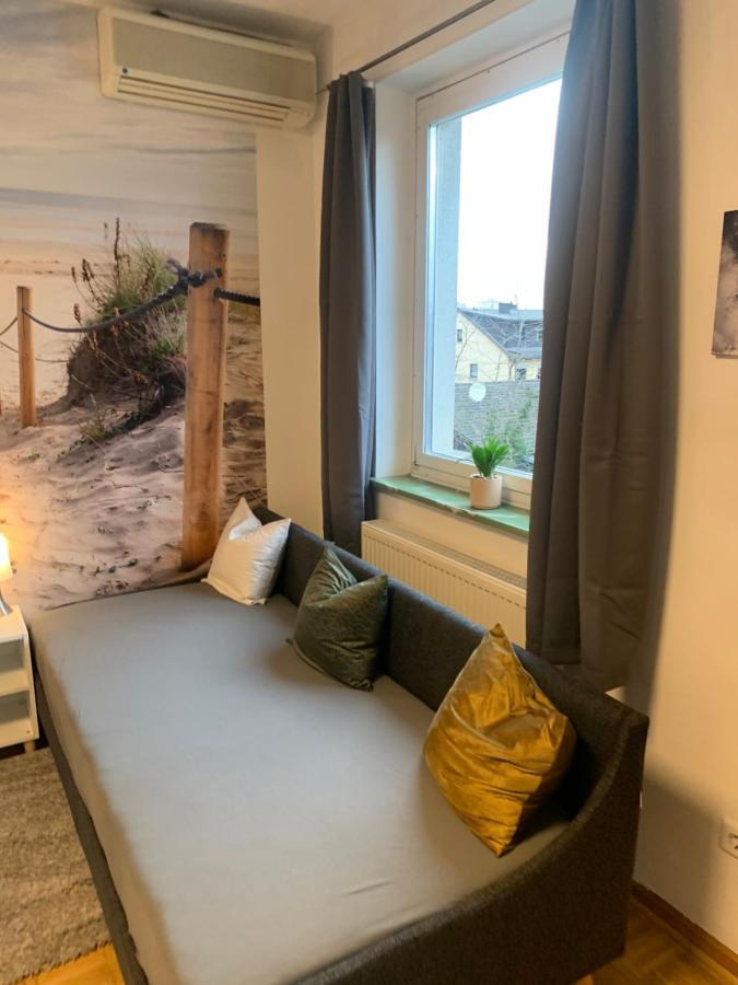 Mainaschaff Mainpark Apartment 4 Schlafzimmer Bis Zu 10 Personen Direkt Ueber Aschaffapartment Bei Aschaffenburg מראה חיצוני תמונה