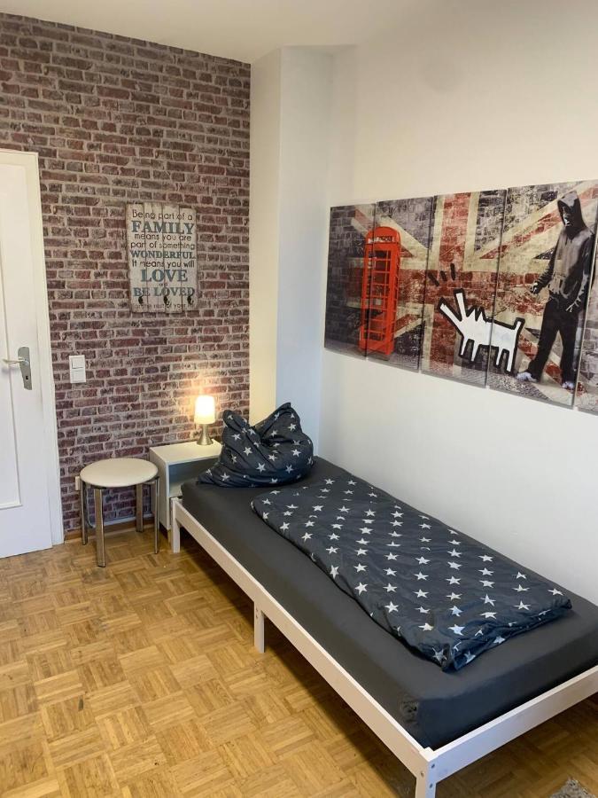 Mainaschaff Mainpark Apartment 4 Schlafzimmer Bis Zu 10 Personen Direkt Ueber Aschaffapartment Bei Aschaffenburg מראה חיצוני תמונה