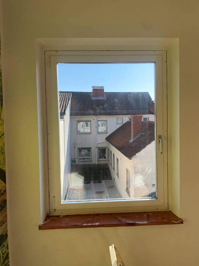 Mainaschaff Mainpark Apartment 4 Schlafzimmer Bis Zu 10 Personen Direkt Ueber Aschaffapartment Bei Aschaffenburg מראה חיצוני תמונה