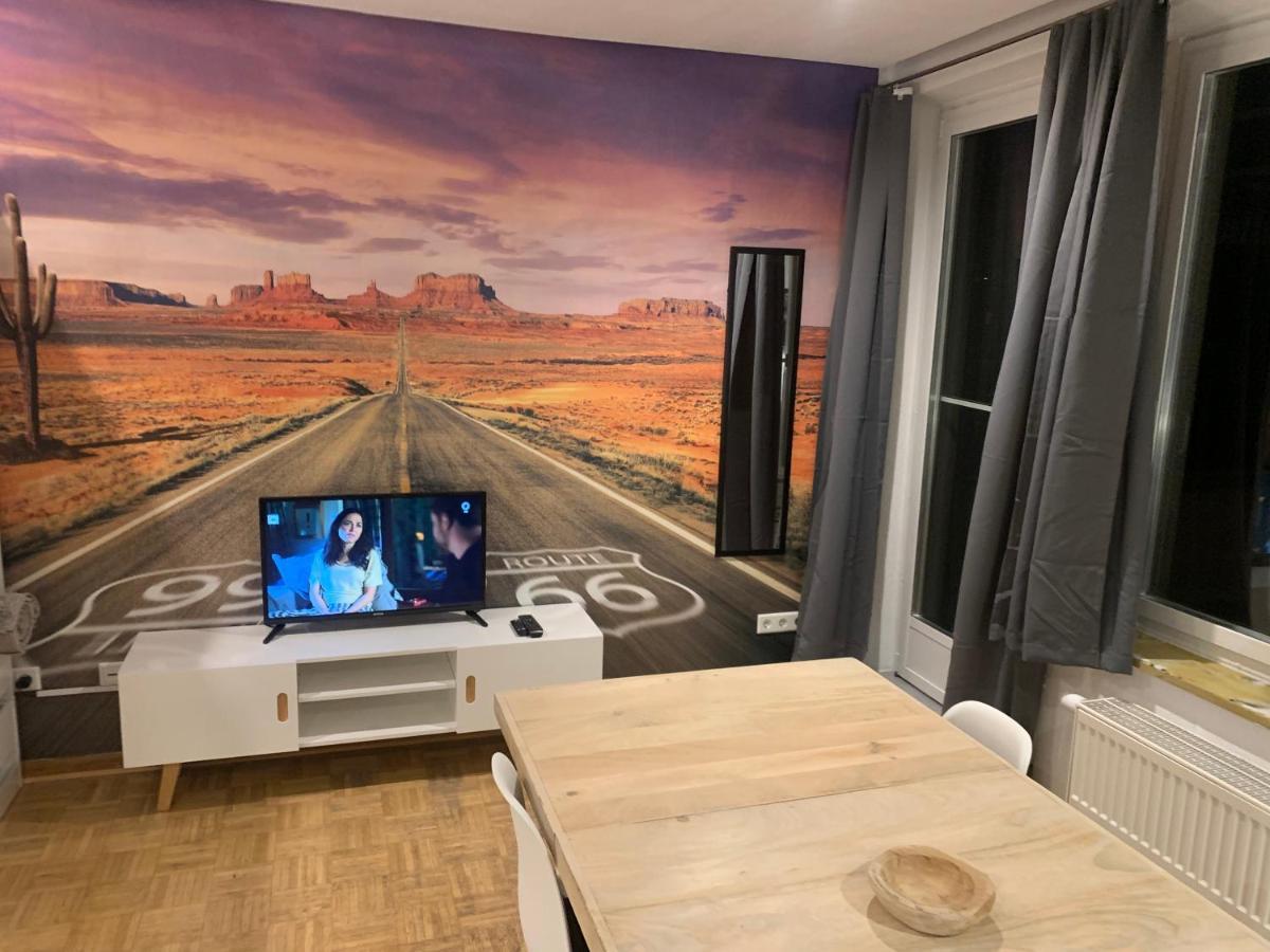 Mainaschaff Mainpark Apartment 4 Schlafzimmer Bis Zu 10 Personen Direkt Ueber Aschaffapartment Bei Aschaffenburg מראה חיצוני תמונה