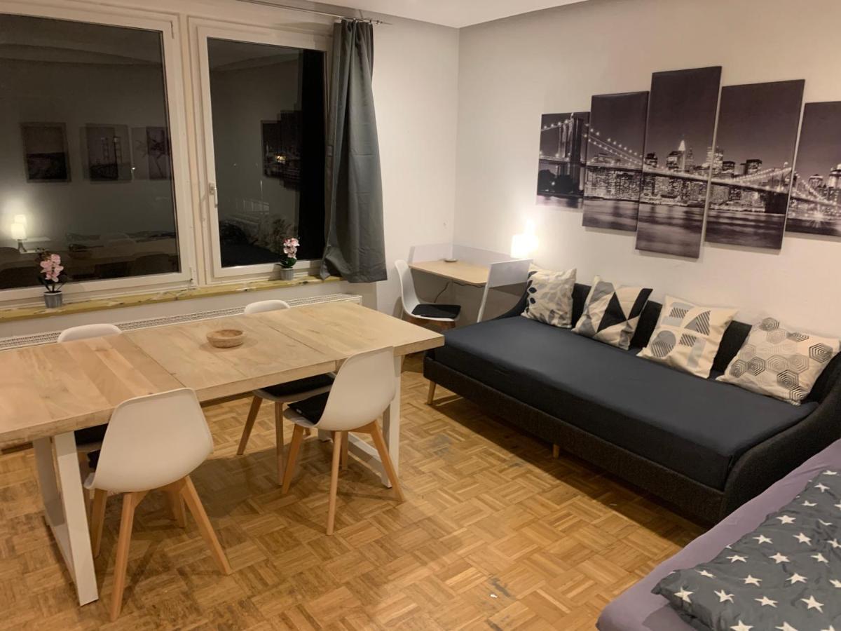 Mainaschaff Mainpark Apartment 4 Schlafzimmer Bis Zu 10 Personen Direkt Ueber Aschaffapartment Bei Aschaffenburg מראה חיצוני תמונה