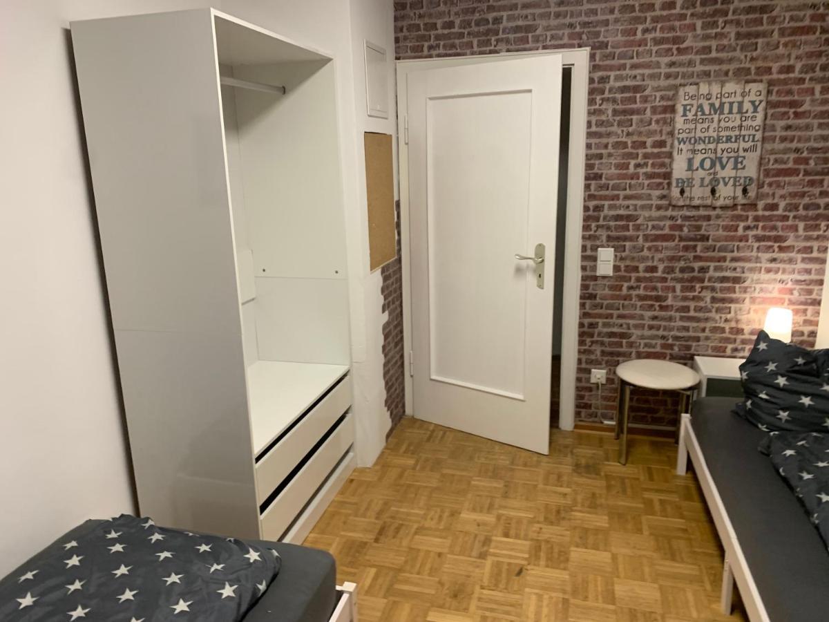 Mainaschaff Mainpark Apartment 4 Schlafzimmer Bis Zu 10 Personen Direkt Ueber Aschaffapartment Bei Aschaffenburg מראה חיצוני תמונה